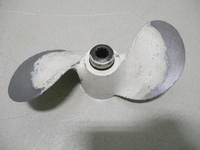 FP286-1 8 1/4" X 8 1/4 Pitch 10 Spline Pin Drive Prop 9.9-15 HP Force Chrysler