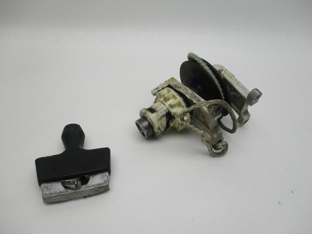 F2A459239 Chrysler Rewind Pull Starter Spool Rope Handle & Pinion F487427-1 F487674