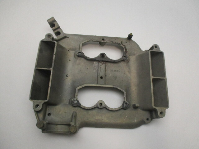 389094 322985  Evinrude Johnson 85-140 Hp Air Box Silencer Base & Cover