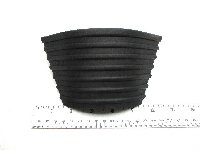 4710 Pontoon Boat Black 3 1/2" Tall 90 Degree Rounded Corner Cap