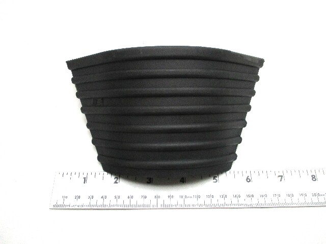 4710 Pontoon Boat Black 3 1/2" Tall 90 Degree Rounded Corner Cap