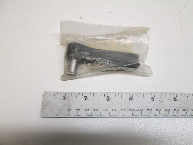 6H4-42815-00 Lever Clamp 1 Yamaha Outboard Engines