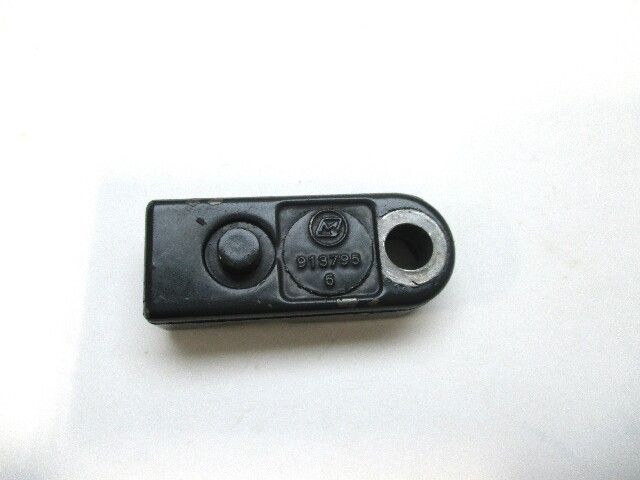 0913795 913795 3852836 OMC Cobra Stern Dive Shift Cable Anchor Block Holder