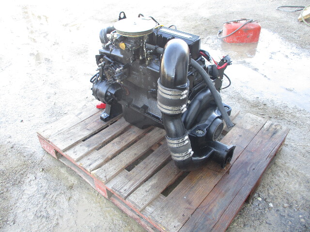 Mercruiser Alpha One Motor 140 HP 4 Cyl 3.0 Marine Engine 1980s 1990s Plug N GO!