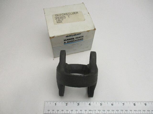 39383T Yoke Center Socket For MERCRUISER MC-I, R, MR, Alpha One, Gen II & Bravo