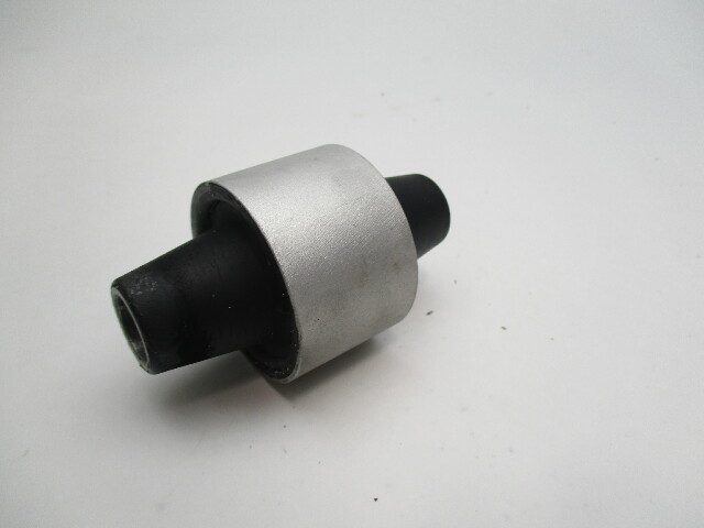 75304 75304T1 Mercury Mariner 30 Jet 40-70 Hp Outboard Lower Rubber Mount