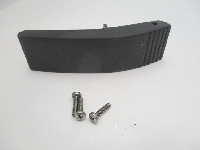 828463 Front Cowl Latch for Mercury Mariner 40 HP 2-stroke outboard