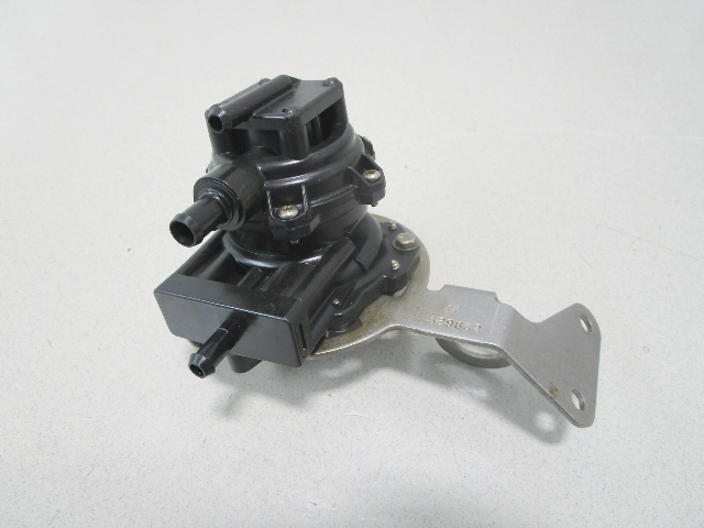 0174247 Evinrude/Johnson/OMC VRO  Fuel Pump Oil Injector & Bracket 329832 1985
