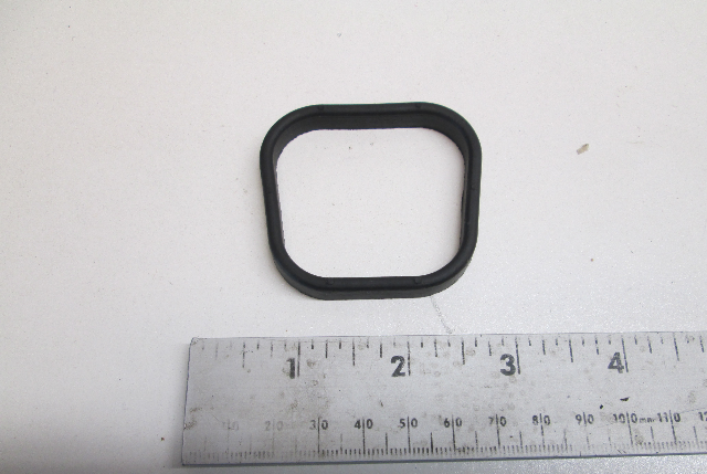 318996 0318996 Rubber Exhaust Seal OMC Evinrude Johnson Outboard NLA