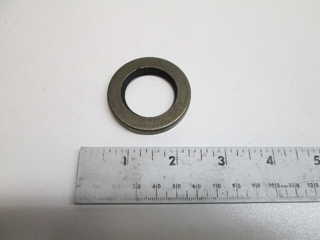 26-29476 Lower Oil Seal Mercury Mariner Outboards