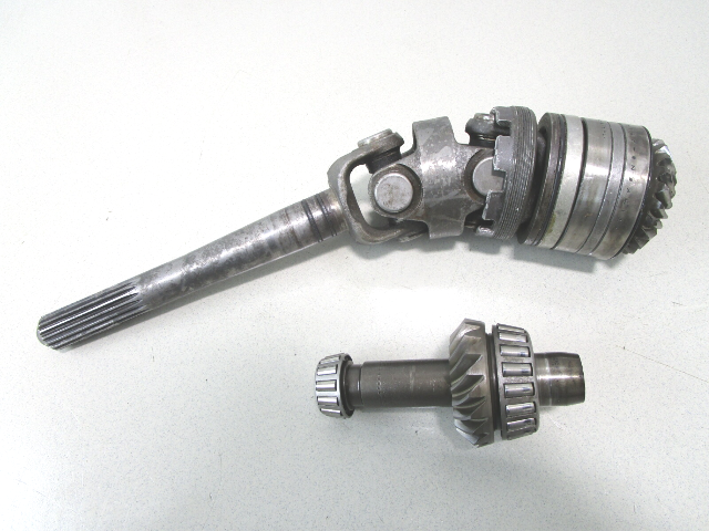 18411A2 Mercruiser Alpha Gen I Upper U-Joint & Gears 1.50 20/22 59830A5