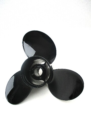 832828A45 15 X 17 Pitch Hub Kit Style Prop for 90-400HP 4 3/4" Gearcase