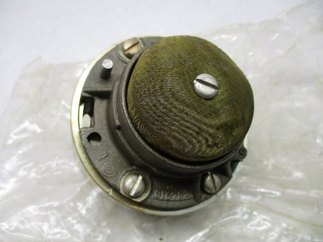 OMC 385057 0385057 Oil Pump & Valve for Evinrude Johnson 50/60/65 HP 1971-1972