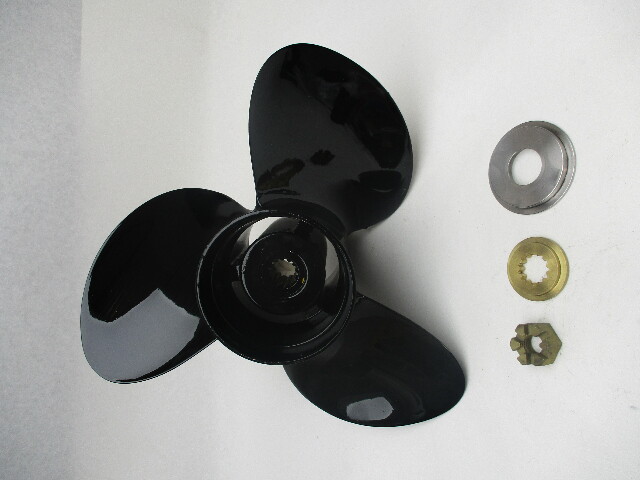 0765182 13.5 X 15 Pitch Propeller JOHNSON/EVINRUDE/OMC Cobra Engines 13 spline