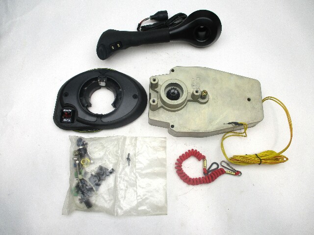 858690A2 Mercury Outboard  4000 Panel Mount Gen 1 Remote Control Box W/ Trim