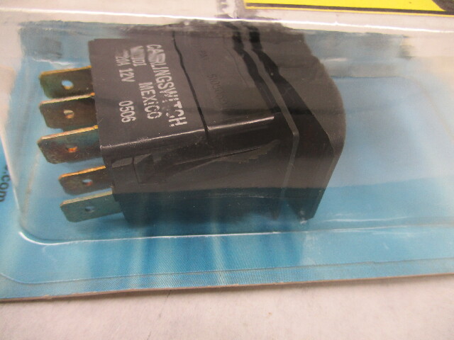 RK19540 SIERRA ILLUMINATED CONTURA  ROCKER SWITCH-On-Off-On, DPDT 20AMP 12 VDC