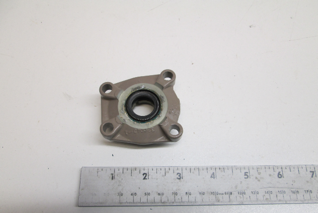 387067 0387067 Drive Shaft Bearing Housing & Seal OMC Evinrude Johnson Outboards