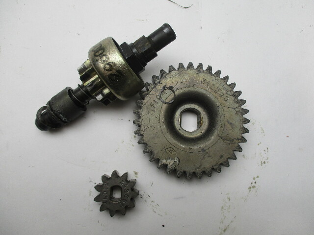 0438068 0342880 Evinrude Johnson Ficht Outboard Pinion & Shaft Assembly 0342881