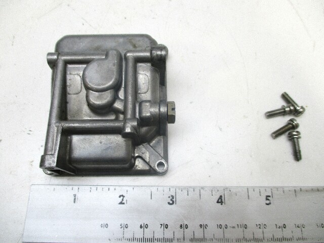 67F-14980-00-00 Yamaha F75, F80, F90, F100hp Outboard Carb 1 & 3 Float Chamber