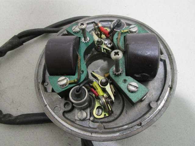 0580642 OMC Evinrude Johnson 4 HP Outboard Armature Plate Assembly 1970