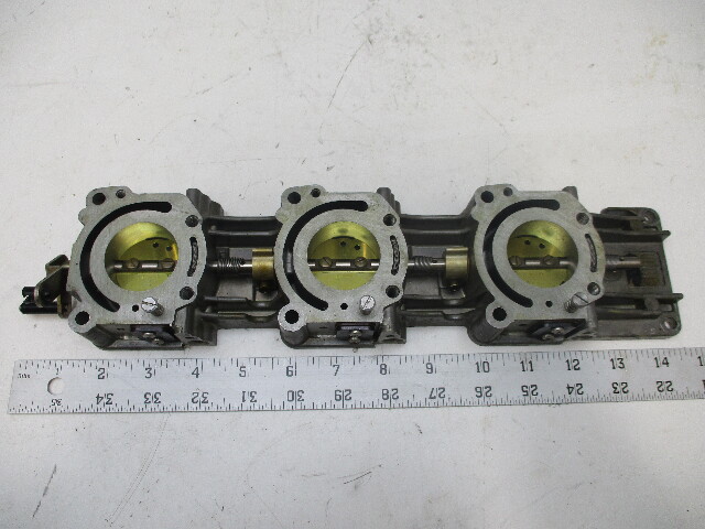 0436845 436845 OMC Evinrude Johnson 150 HP Outboard Starboard Throttle Body