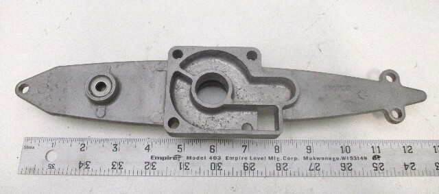 F2A550706 FA550706 Chrysler & Force 1979-89 Gear Housing Cover 75 85 90 100+ HP