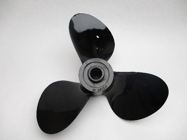172492 14 x 17 Pitch SST Prop for OMC Stringer Sterndrive 100-245HP Pin Drive