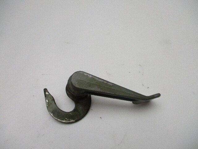 0318948 Green Motor Hood Cover Latch  9.9 10 15 Hp Evinrude Johnson 0328767