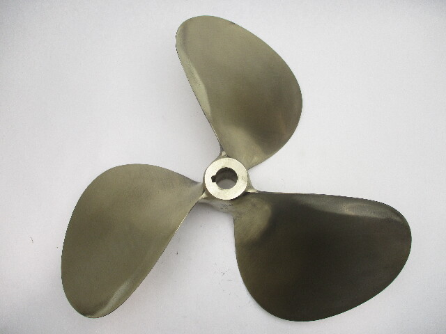 Michigan 18 X 21P 3 Blade Dyna-Jet Cupped Nibral RH 1 1/4" Bore Inboard Prop