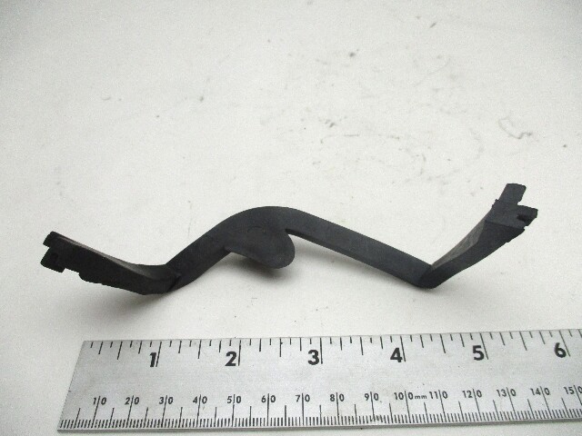 8354191 Mercury Mariner 8-15 HP 4 STK Tiller Handle Steering Arm Cowl Seal