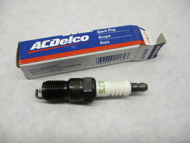 R42LTS AC-DELCO GM Vehicle Engine Spark Plug Chevy Ford Buick GMC