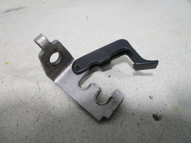 81483M 81484M  Mariner Outboard Cable Bracket & Cable Retainer 48, 55, 60 HP