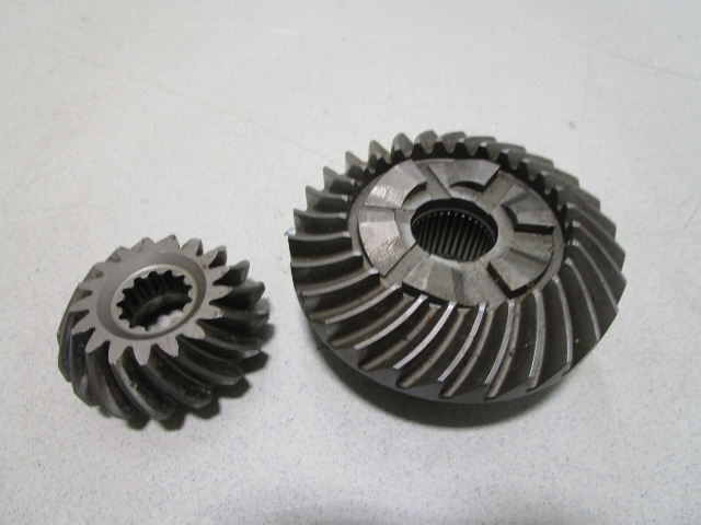 42932 42933 Mercruiser Alpha One Gen I MR 17/28 Forward Gear & Pinion Set