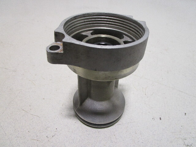 0437774 Evinrude Johnson Prop Shaft Bearing Housing 9.9/10-15 Hp