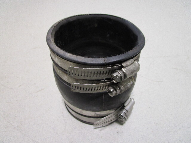 0913592  OMC Cobra & Volvo SX Stern Drive Lower Exhaust Pipe Hose & Clamps