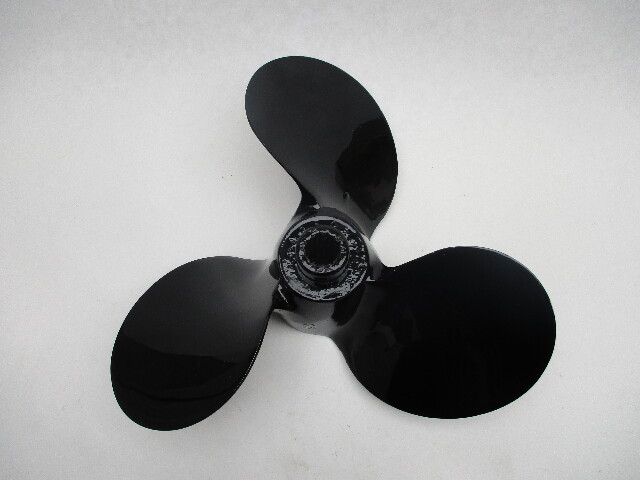 FP273 10 3/8" x 13 Pitch Propeller 20-60 HP Chrysler Force Outboards 14 Spline