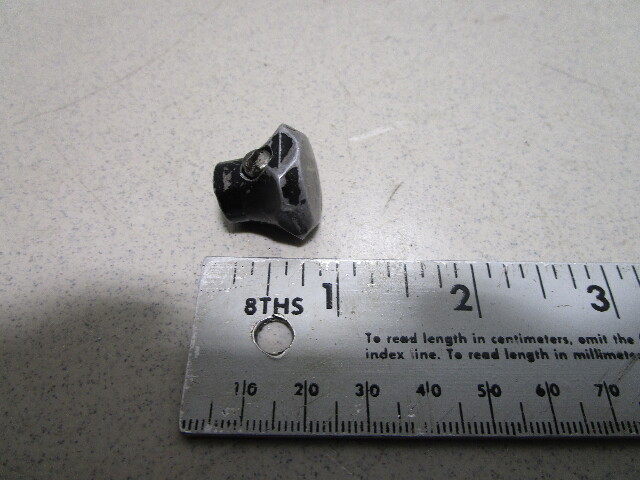 276905 1951-1952 Evinrude 7.5 hp Fleetwin Carburetor Choke Knob & Screw