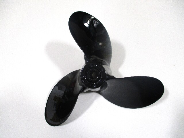 389944 9.2 x 12Pitch NON-THRU HUB EXHAUST Prop 13 Tooth Evinrude Johnson 14-28hp