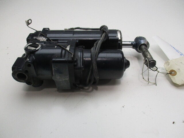 0438135 Hydraulic Trim Tilt Assembly Evinrude Johnson Outboard 25