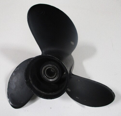 389949 13 3/4 x 15P Stainless Steel Prop 40-140 Hp Evinrude Johnson 13 Spline