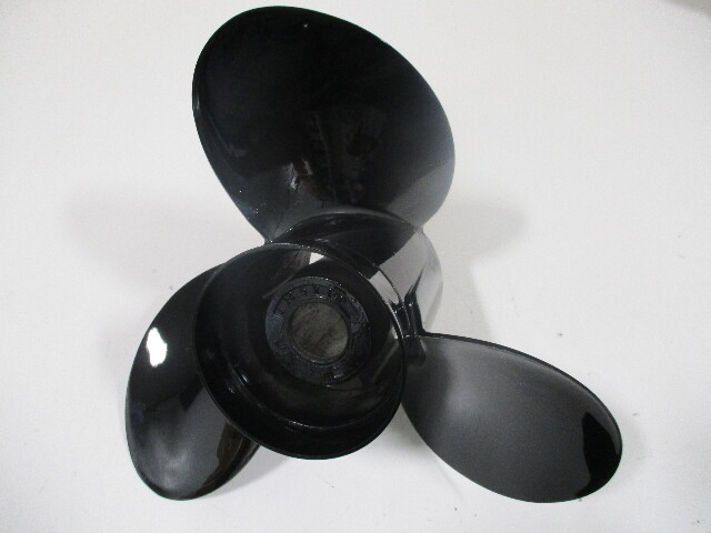 832830A45 14.5 X 19 Pitch Hub Kit Style Prop for 90-400HP 4 3/4" Gearcase