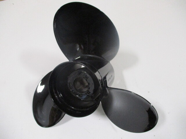 QA1916X 14.5 X 19 Pitch Hub Kit Style Prop for 90-400HP 4 3/4" Gearcase