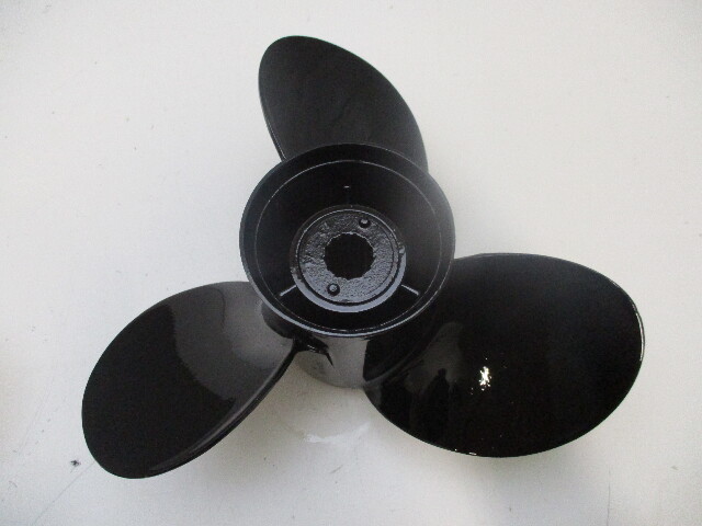 73136A40 10 3/8 x 13 Pitch Prop Mercury Mariner 25-70 HP Outboards 13 Spline