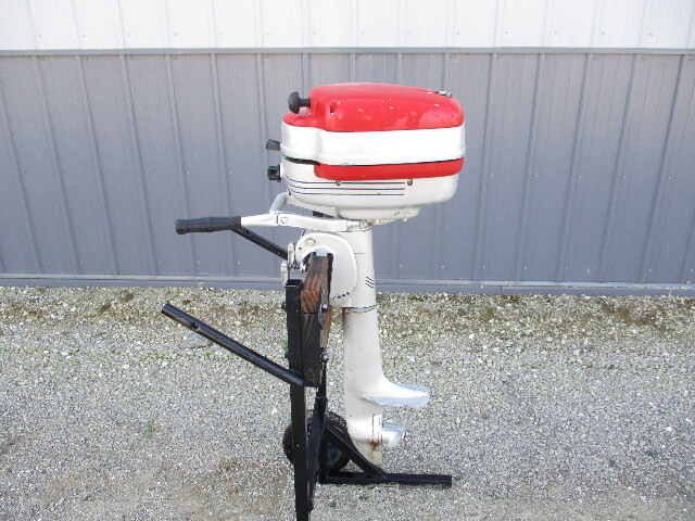 Vintage Antique Royal 5 HP  2A7 Outboard 1940s 1950s?? Turns Over & Shifts