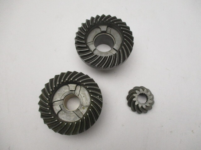 433570 0433570 NEW OMC Evinrude Johnson Outboard 40-60 HP Gearset Assembly