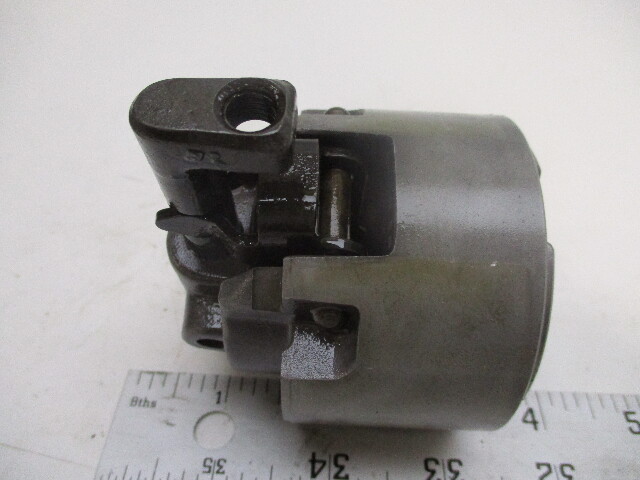 391365  326670 OMC Evinrude Johnson Outboard Gearcase Bearing Housing & Detent