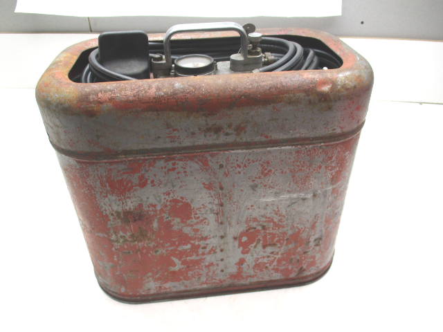 Vintage OMC Johnson Evinrude Outboard  6 Gallon 2 Line Pressure Gas Fuel Tank