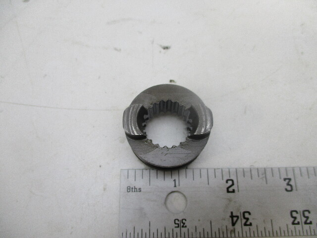 325013 0325013 OMC 2-Lug Clutch Dog Evinrude Johnson Outboard 9.9 Hp - 25 HP