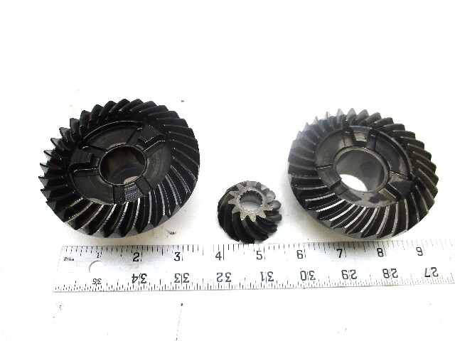 385568 315533 318353 Evinrude Johnson 50Hp Elec. Start Outboard Gear Set 1973-74