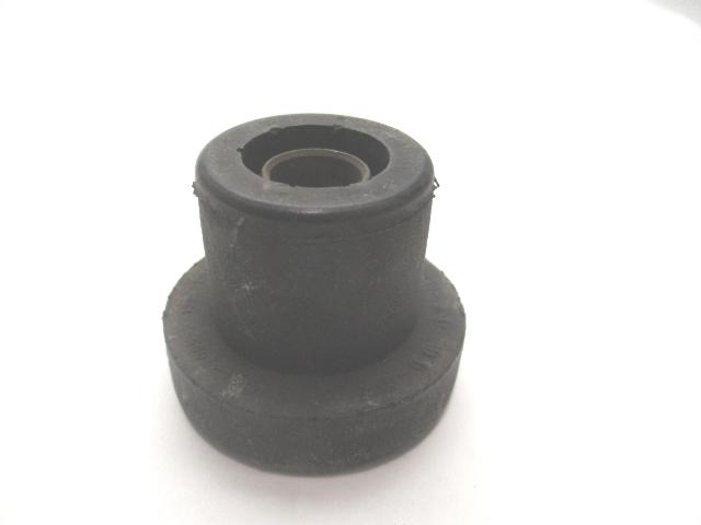 NEW QUICKSILVER MERCURY MARINER MARINE BOAT MOUNT PART NO. 47656